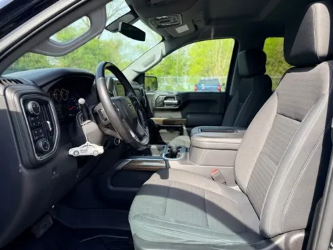 More photos of 2019 Chevrolet Silverado 1500 LT Trail Boss at Hank Graff Chevrolet Davison, MI