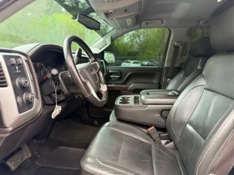 More photos of 2014 GMC Sierra 1500 SLE at Hank Graff Chevrolet Davison, MI