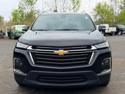 Photos of 2023 Chevrolet Traverse LT for sale in Davison, MI at Hank Graff Chevrolet Davison