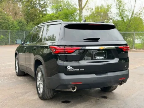 More photos of 2023 Chevrolet Traverse LT at Hank Graff Chevrolet Davison, MI
