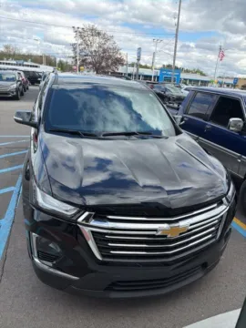 Photos of 2023 Chevrolet Traverse LT for sale in Davison, MI at Hank Graff Chevrolet Davison