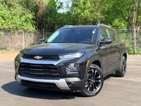 Black 2023 Chevrolet TrailBlazer LT for sale in Davison, MI