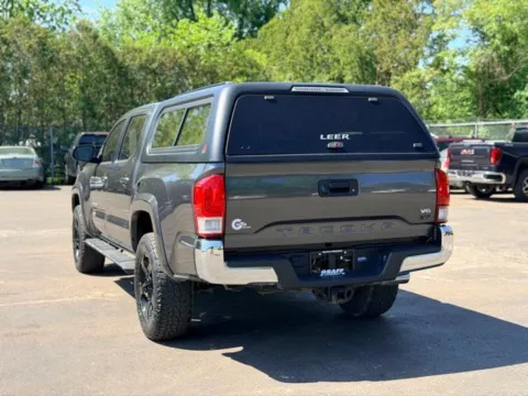More photos of 2019 Toyota Tacoma SR5 at Hank Graff Chevrolet Davison, MI