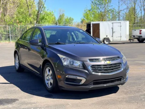 Photos of 2016 Chevrolet Cruze Limited 1LT for sale in Davison, MI at Hank Graff Chevrolet Davison