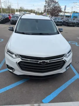 Photos of 2019 Chevrolet Traverse LT for sale in Davison, MI at Hank Graff Chevrolet Davison