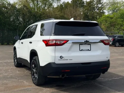 More photos of 2019 Chevrolet Traverse LT at Hank Graff Chevrolet Davison, MI