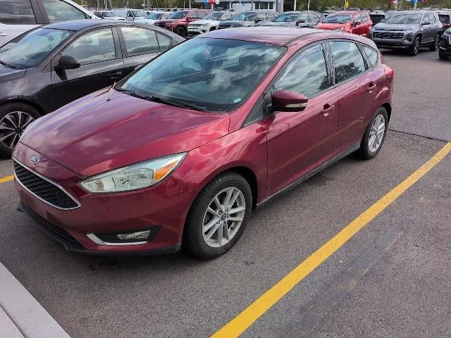 Used 2016 Ford Focus SE with VIN 1FADP3K24GL383078 for sale in Davison, MI