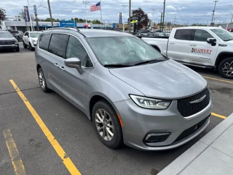 Photos of 2021 Chrysler Pacifica Touring L for sale in Davison, MI at Hank Graff Chevrolet Davison