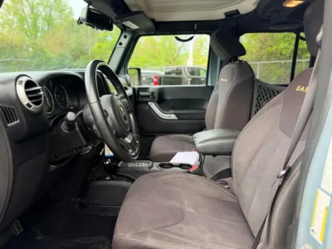 More photos of 2014 Jeep Wrangler Unlimited Sahara at Hank Graff Chevrolet Davison, MI