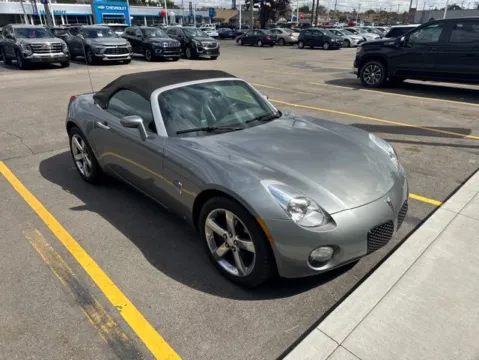 Photos of 2007 Pontiac Solstice for sale in Davison, MI at Hank Graff Chevrolet Davison