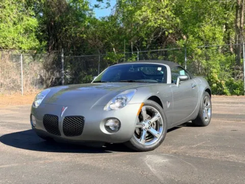Gray 2007 Pontiac Solstice for sale in Davison, MI