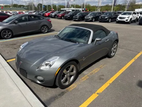 Silver 2007 Pontiac Solstice for sale in Davison, MI