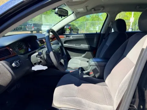 More photos of 2008 Chevrolet Impala LT at Hank Graff Chevrolet Davison, MI