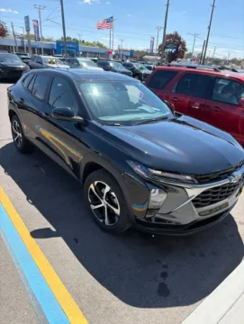 Black 2024 Chevrolet Trax 1RS for sale in Davison, MI