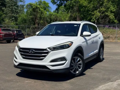 White 2017 Hyundai Tucson SE for sale in Davison, MI