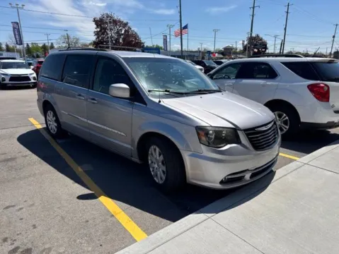 Silver 2014 Chrysler Town & Country Touring for sale in Davison, MI