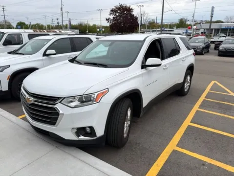 White 2019 Chevrolet Traverse LT for sale in Davison, MI