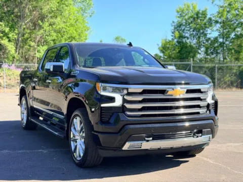 Another view of 2024 Chevrolet Silverado 1500 High Country for sale in Davison, MI at Hank Graff Chevrolet Davison