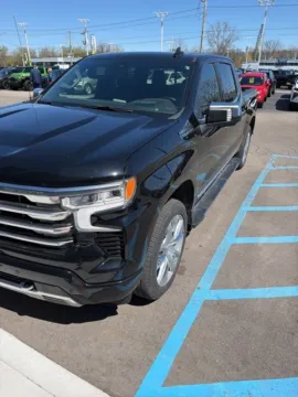 Black 2024 Chevrolet Silverado 1500 High Country for sale in Davison, MI