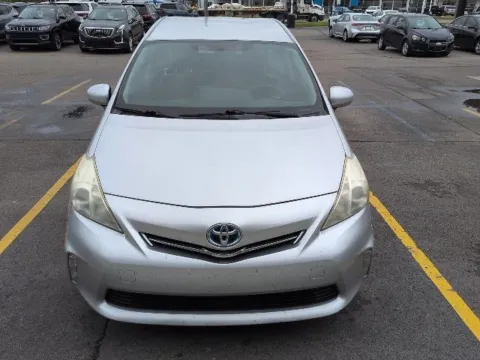 Photos of 2013 Toyota Prius v Two for sale in Davison, MI at Hank Graff Chevrolet Davison