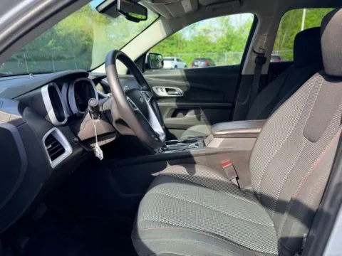 More photos of 2015 Chevrolet Equinox LT at Hank Graff Chevrolet Davison, MI