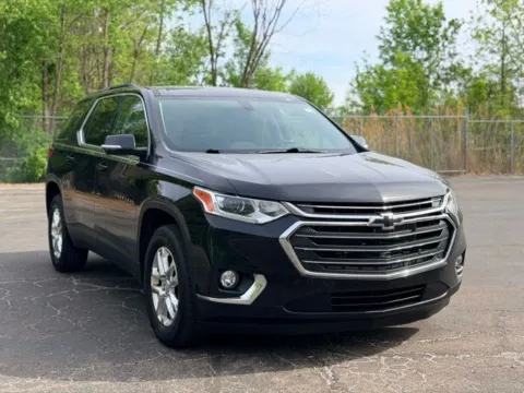 Photos of 2019 Chevrolet Traverse LT for sale in Davison, MI at Hank Graff Chevrolet Davison