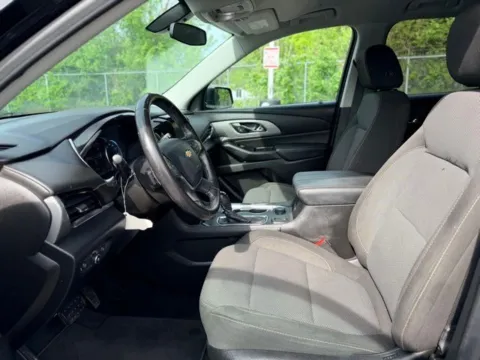 More photos of 2019 Chevrolet Traverse LT at Hank Graff Chevrolet Davison, MI