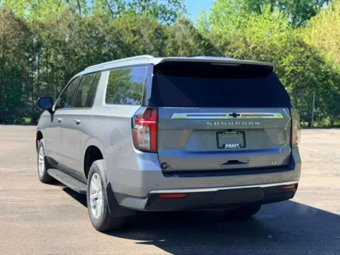 More photos of 2021 Chevrolet Suburban LT at Hank Graff Chevrolet Davison, MI