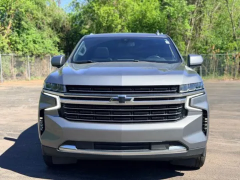 Photos of 2021 Chevrolet Suburban LT for sale in Davison, MI at Hank Graff Chevrolet Davison