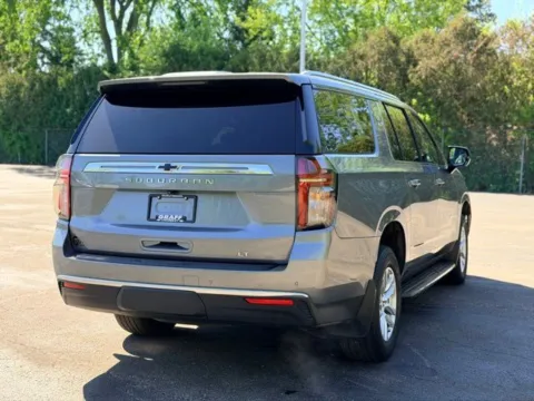 More photos of 2021 Chevrolet Suburban LT at Hank Graff Chevrolet Davison, MI