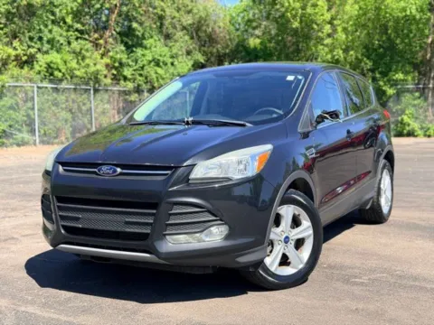 Black 2015 Ford Escape SE for sale in Davison, MI