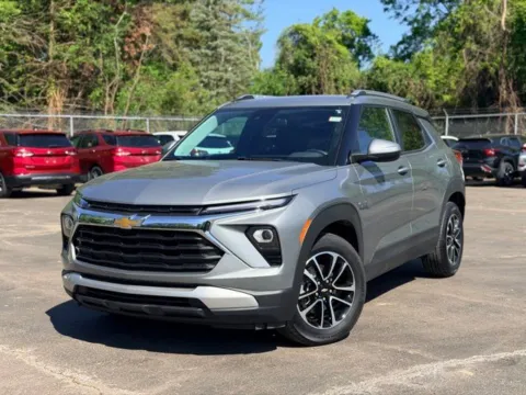 Gray 2024 Chevrolet TrailBlazer LT for sale in Davison, MI