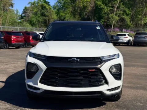 Photos of 2022 Chevrolet TrailBlazer RS for sale in Davison, MI at Hank Graff Chevrolet Davison