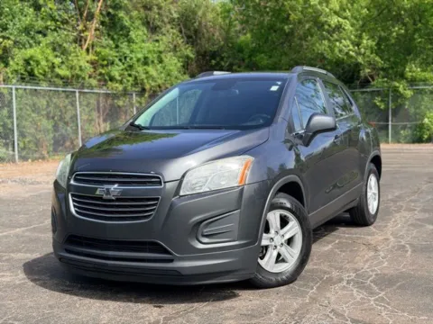 Gray 2016 Chevrolet Trax LT for sale in Davison, MI