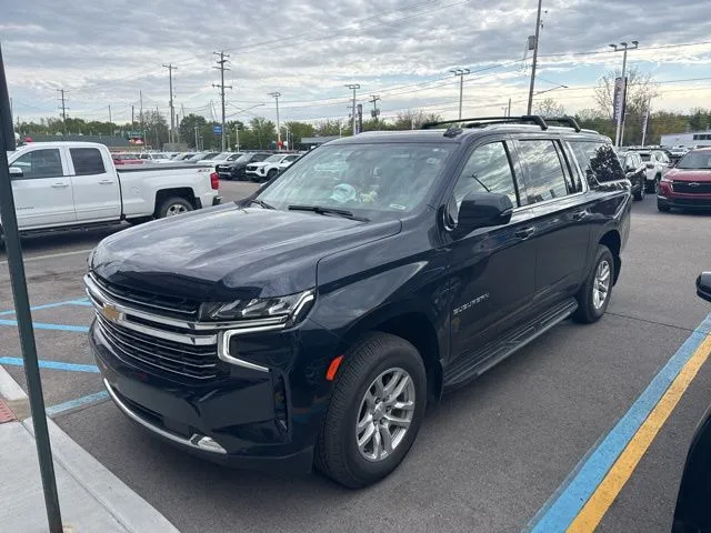 Blue 2022 Chevrolet Suburban LT for sale in Davison, MI