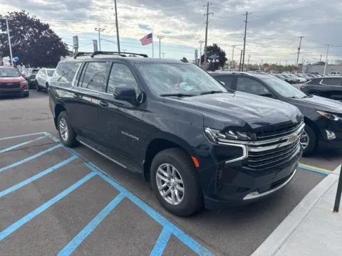 Photos of 2022 Chevrolet Suburban LT for sale in Davison, MI at Hank Graff Chevrolet Davison