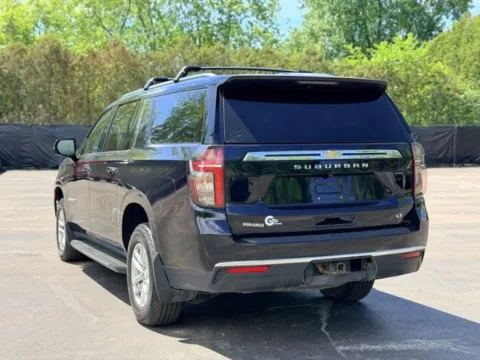 More photos of 2022 Chevrolet Suburban LT at Hank Graff Chevrolet Davison, MI
