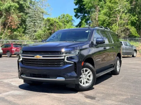 Blue 2022 Chevrolet Suburban LT for sale in Davison, MI