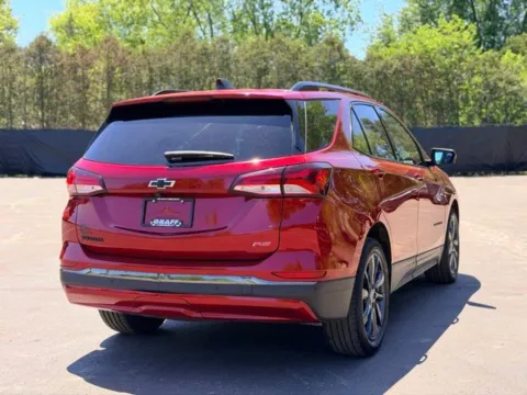 More photos of 2023 Chevrolet Equinox RS at Hank Graff Chevrolet Davison, MI