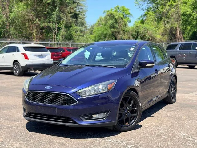 2016 Ford Focus 5 Door Hatch SE's photo