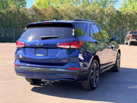 More photos of 2022 Chevrolet Equinox RS at Hank Graff Chevrolet Davison, MI