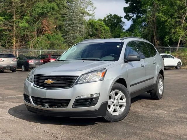 Silver 2015 Chevrolet Traverse LS for sale in Davison, MI