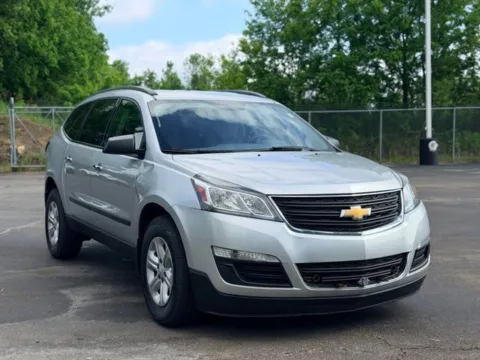 Photos of 2015 Chevrolet Traverse LS for sale in Davison, MI at Hank Graff Chevrolet Davison