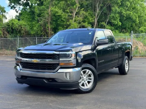 Black 2016 Chevrolet Silverado 1500 LT for sale in Davison, MI