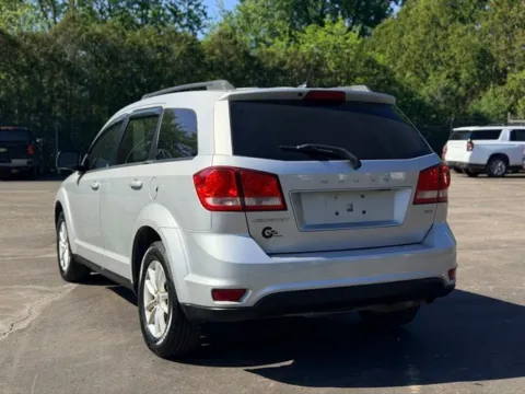 More photos of 2013 Dodge Journey SXT at Hank Graff Chevrolet Davison, MI