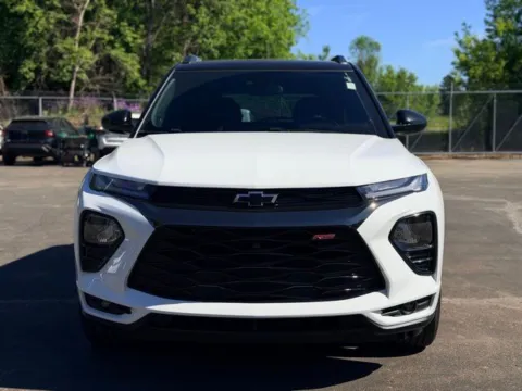 Photos of 2023 Chevrolet TrailBlazer RS for sale in Davison, MI at Hank Graff Chevrolet Davison