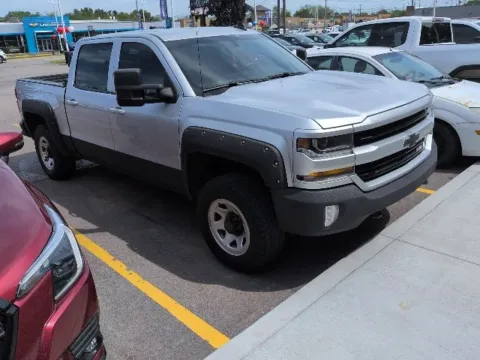 Another view of 2016 Chevrolet Silverado 1500 LT for sale in Davison, MI at Hank Graff Chevrolet Davison