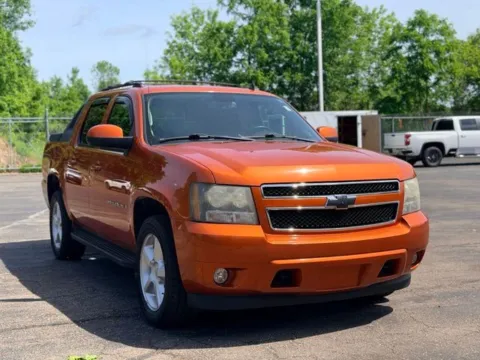 Another view of 2008 Chevrolet Avalanche 1500 LT for sale in Davison, MI at Hank Graff Chevrolet Davison