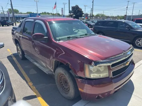Photos of 2009 Chevrolet Avalanche 1500 LT for sale in Davison, MI at Hank Graff Chevrolet Davison