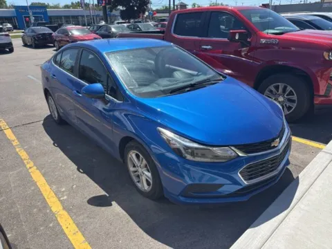 Photos of 2018 Chevrolet Cruze LT for sale in Davison, MI at Hank Graff Chevrolet Davison